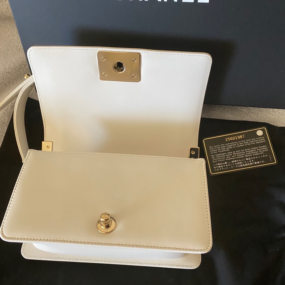 White Chanel Boy Bag - Picture 5 of 7